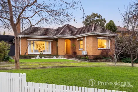 65 Welfare Pde, Glen Iris, VIC 3146