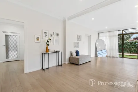 Property photo of 65 Welfare Parade Glen Iris VIC 3146