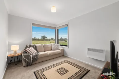 Property photo of 34 Aquarius Way Wollert VIC 3750