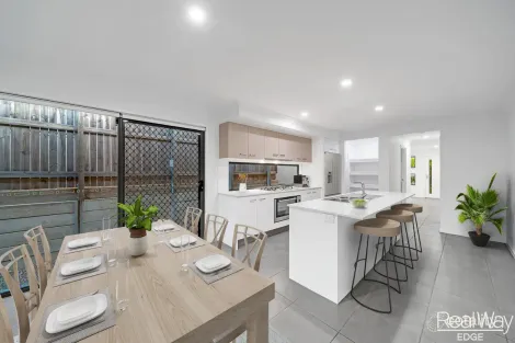 Property photo of 6 Cambridge Way Ripley QLD 4306