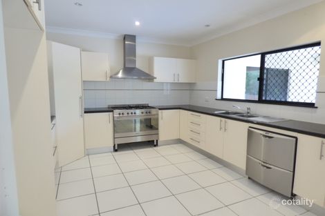 Property photo of 1 Norfolk Close Holloways Beach QLD 4878