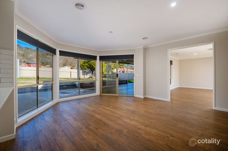 Property photo of 9 Shiels Court West Wodonga VIC 3690