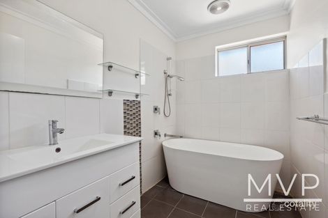 Property photo of 7 Benzie Way Parkwood WA 6147