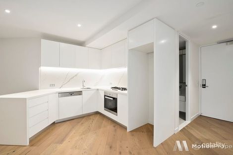 Property photo of 605/77 Queens Road Melbourne VIC 3004