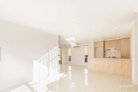 Property photo of 4 Quessada Court Pimpama QLD 4209