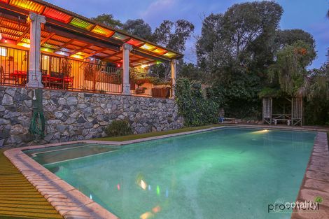 14 Marri Cres, Lesmurdie, WA 6076