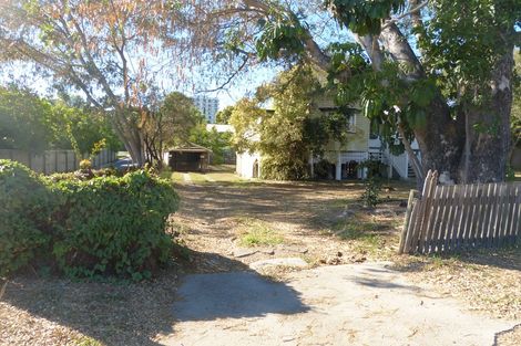 Property photo of 32 Rossella Street West Gladstone QLD 4680