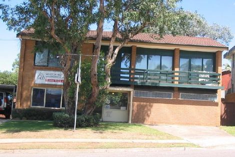 195 Caroline Chisholm Dr, Winston Hills, NSW 2153