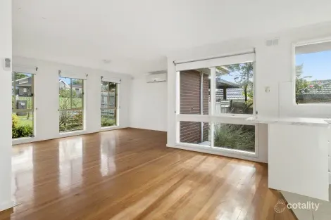 Property photo of 51 Sanderling Crescent Mornington VIC 3931