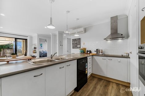 Property photo of 19/74 Plaza Street Wynnum West QLD 4178