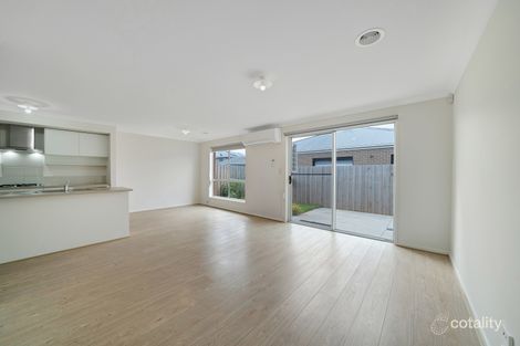 Property photo of 25 Swainson Close Tarneit VIC 3029