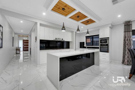 Property photo of 35 Bunting Crescent Kalkallo VIC 3064