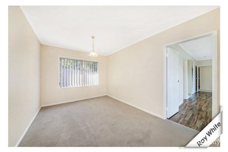 Property photo of 7 Alder Close Jerrabomberra NSW 2619