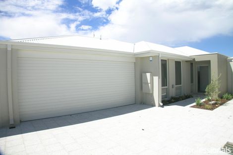 Property photo of 2/18 Whinhill Loop Baldivis WA 6171