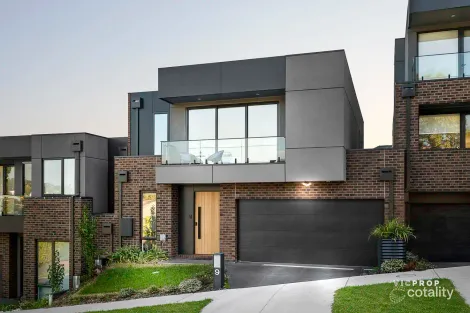 Property photo of 9 Allara Court Donvale VIC 3111