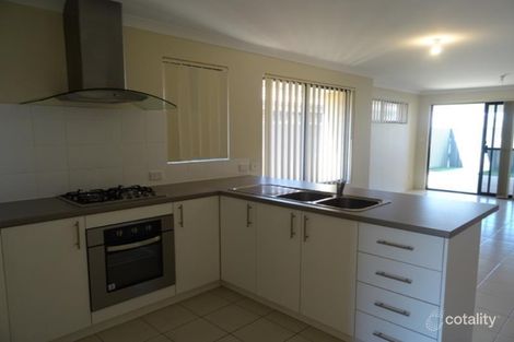 Property photo of 7 Bentham Turn Banksia Grove WA 6031
