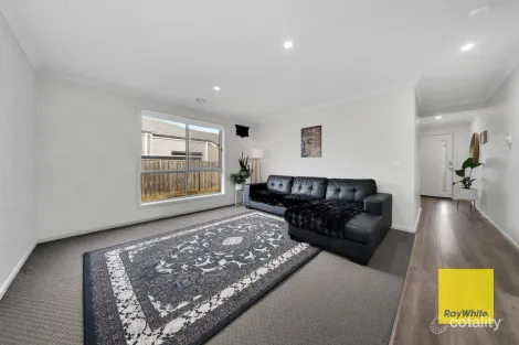 Property photo of 49 Cochrane Avenue Mickleham VIC 3064