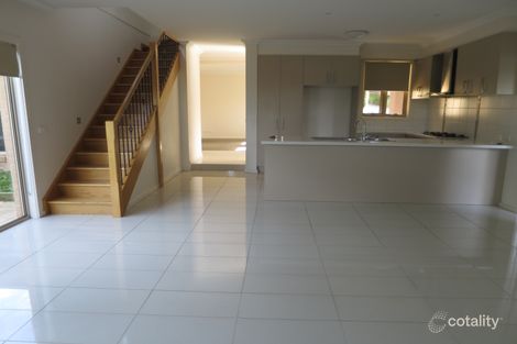 Property photo of 2/24 Hillcrest Avenue Chadstone VIC 3148