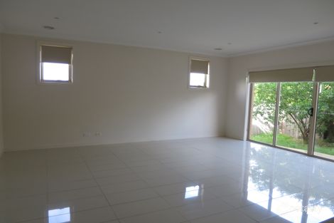 Property photo of 2/24 Hillcrest Avenue Chadstone VIC 3148