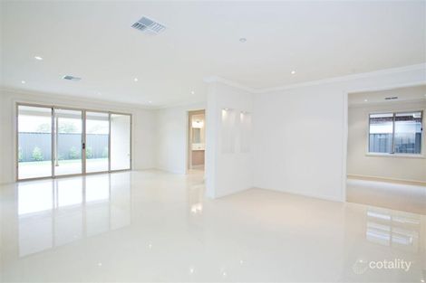 Property photo of 33 Charles Mathews Circle St Clair SA 5011