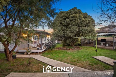 Property photo of 4 Ester Close Endeavour Hills VIC 3802