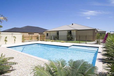 5 Seaspray Cres, Jindalee, WA 6036