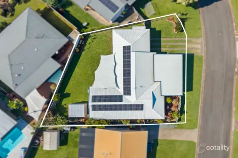21 Kestrel St, Bayview Heights, QLD 4868