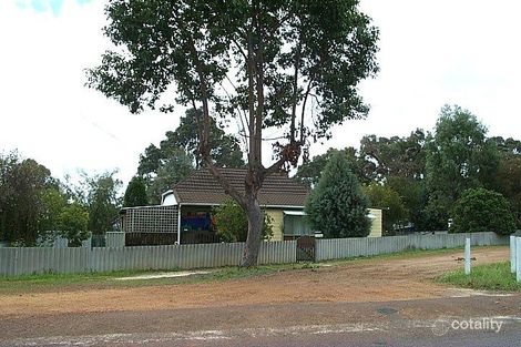 54 Coombes St, Collie, WA 6225