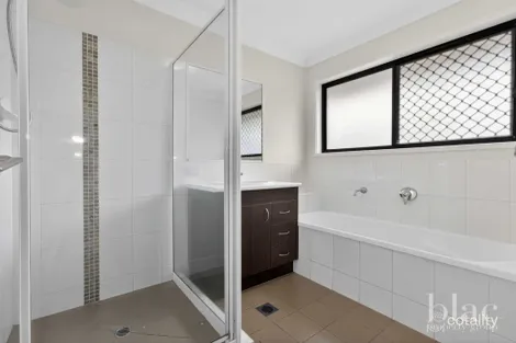 Property photo of 7 Roland Kallangur QLD 4503