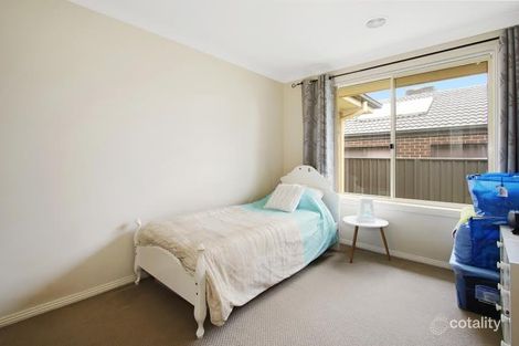 Property photo of 77 Whitebox Circuit Thurgoona NSW 2640
