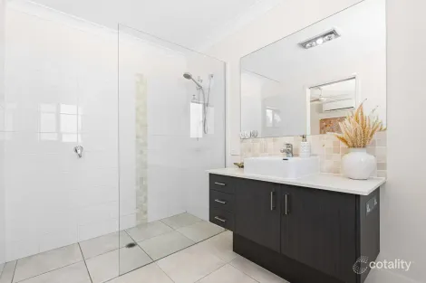 Property photo of 3/16 Louis Street Wynnum QLD 4178