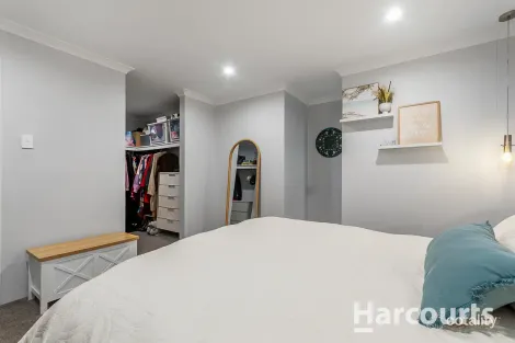 Property photo of 17 Dazzle Road Eglinton WA 6034