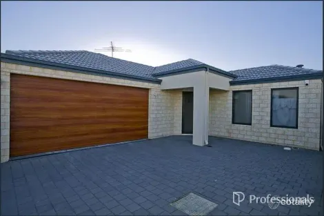 33c St Albans Rd, Nollamara, WA 6061