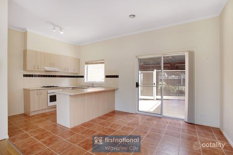 Property photo of 5/18 Tulloch Grove Glen Waverley VIC 3150