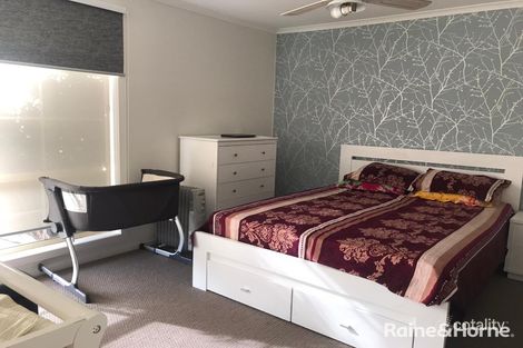 Property photo of 16 Reading Close Roxburgh Park VIC 3064