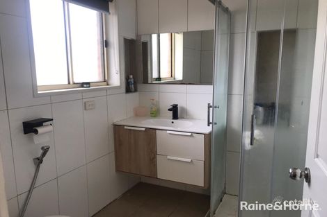 Property photo of 16 Reading Close Roxburgh Park VIC 3064