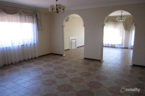 Property photo of 7 Cedar Close Chadstone VIC 3148