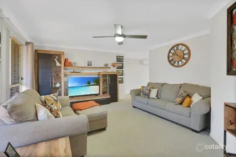 Property photo of 2/32 Cachia Boulevard Horsley NSW 2530