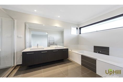 Property photo of 6 Epsom Lane Cranbourne North VIC 3977