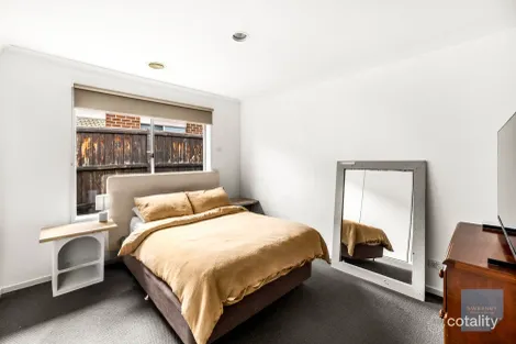 Property photo of 48 Twain Way Fraser Rise VIC 3336