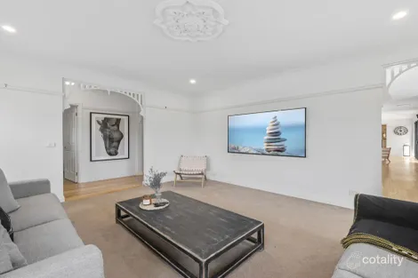 Property photo of 5 Racecourse Road Marysville VIC 3779