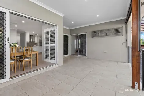 Property photo of 14 Sovereign Place Bridgeman Downs QLD 4035