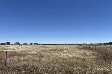 22101 Great Eastern Hwy, Nangeenan, WA 6414