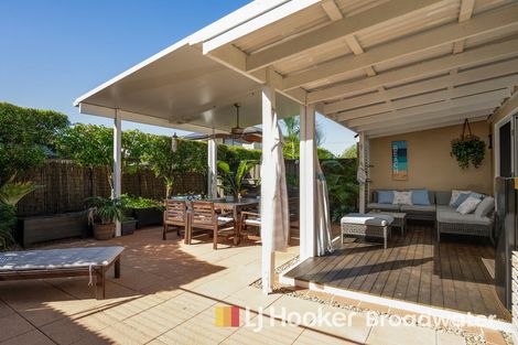 Property photo of 2/75 Broad Street Labrador QLD 4215