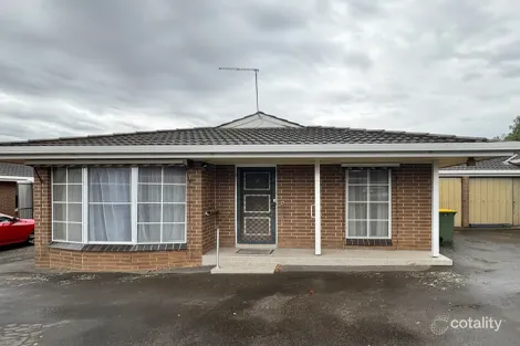 2/88 MANIFOLD ST, CAMPERDOWN, VIC 3260