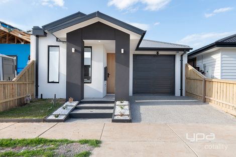 16 Pavilion St, Deanside, VIC 3336