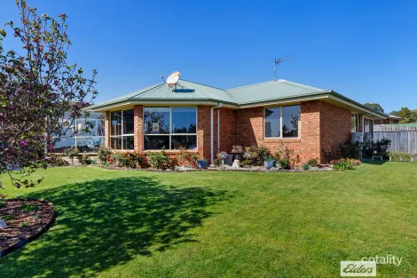 16 Seabreeze Ave, Sulphur Creek, TAS 7316