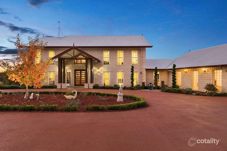 Property photo of 46 Forest Drive Hampton QLD 4352