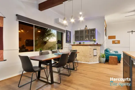 Property photo of 3 Mends Way Waikiki WA 6169