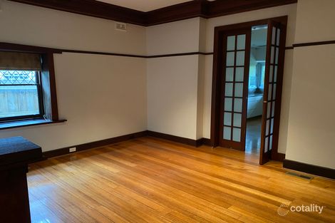 Property photo of 43 Mangarra Road Canterbury VIC 3126